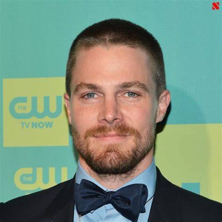 Actor 101: Stephen Amell 1