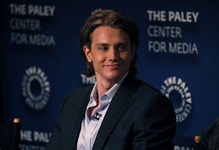 Alex Saxon net worth
