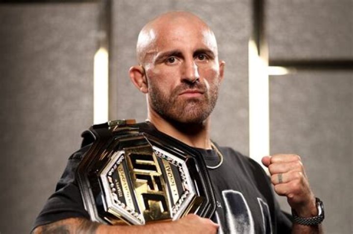 Alexander Volkanovski Age, Wiki, Bio, Height, Career, Accomplishments