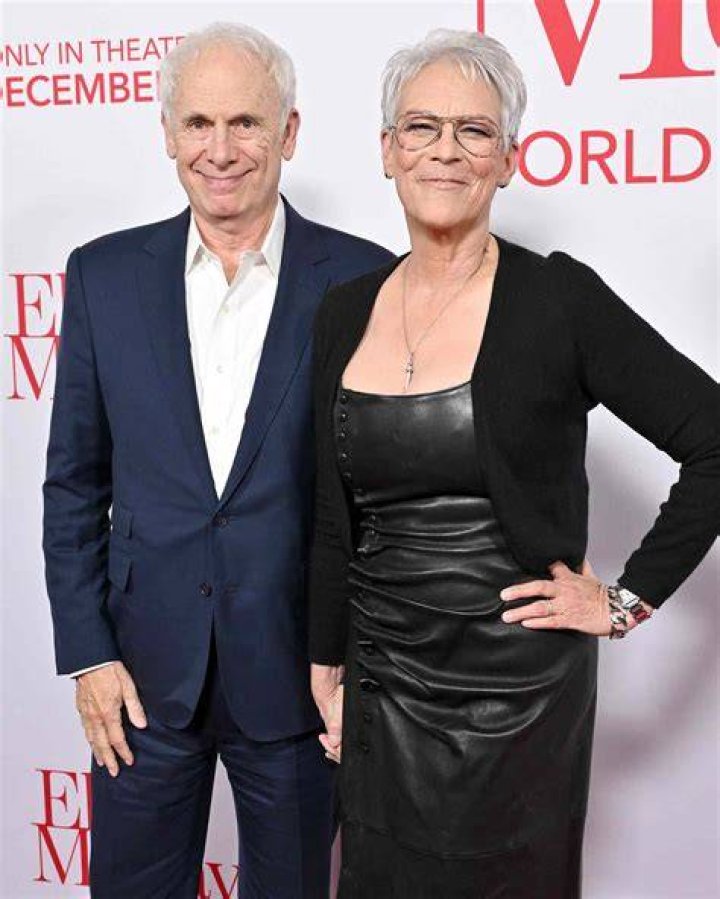 Christopher Guest, Jamie Lee Curtis's Husband
