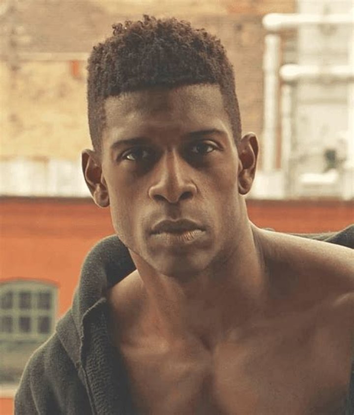 Curtis Bannister Wiki, Biography