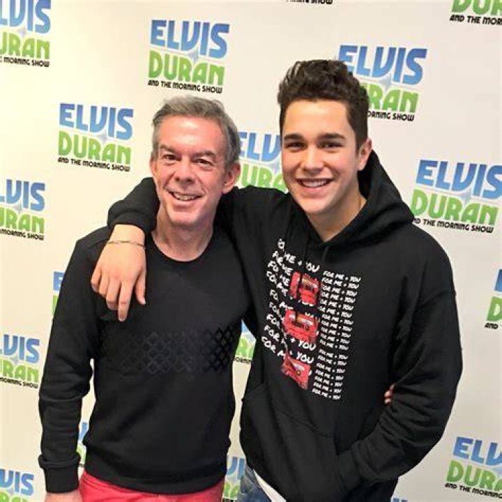 , Elvis Duran's Wife