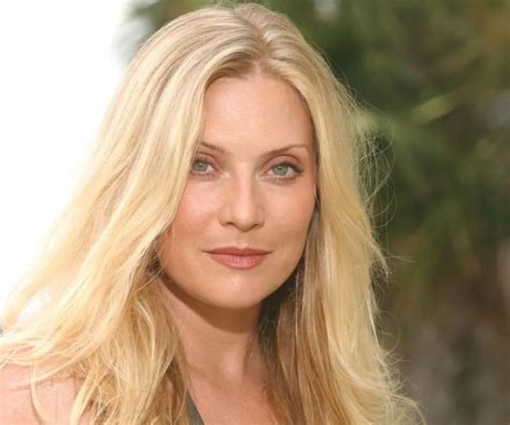 Emily Procter Bio