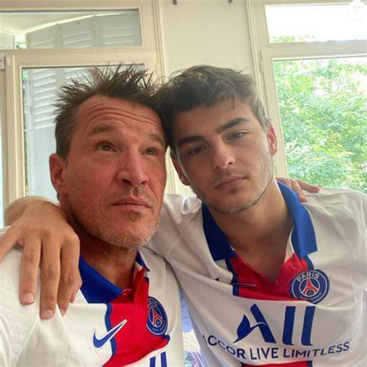 Fils De Benjamin Castaldi Les Marseillais