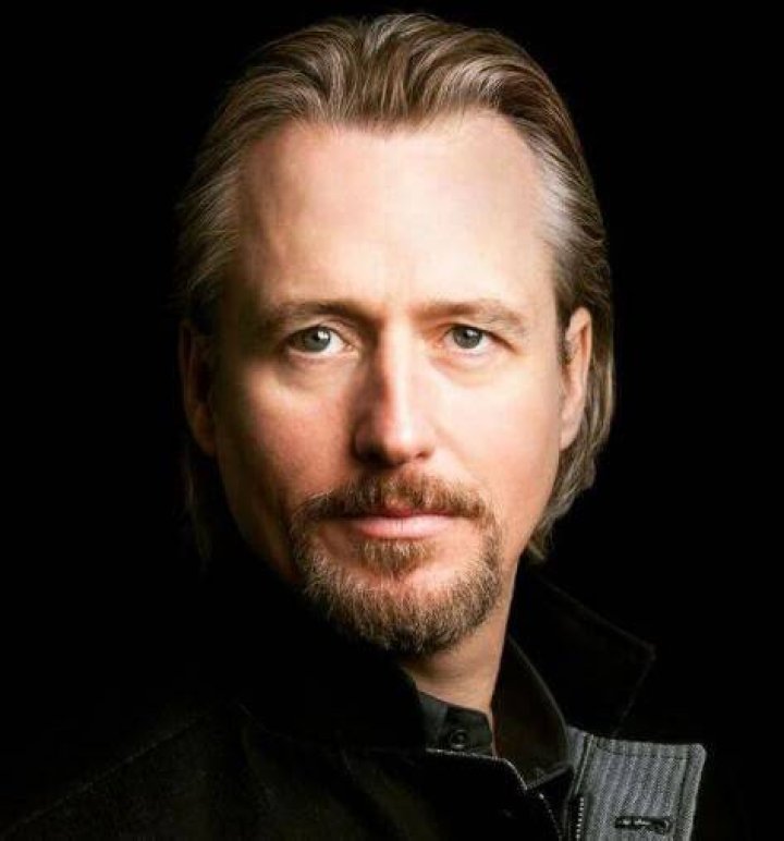 Linus Roache Height, Weight, Age, Net Worth, Facts