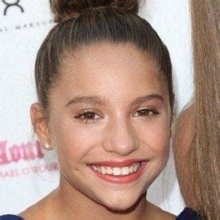 Mackenzie ziegler 4