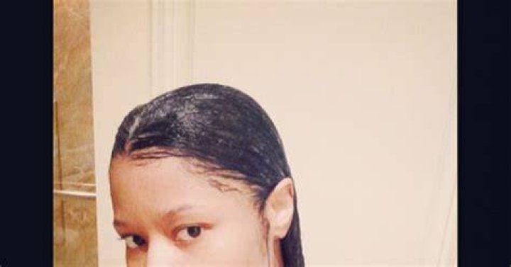 Nicki Minaj Naked Shower Selfies On Instagram - Publicity Stunt? (PHOTOS) Nicki Minaj Naked Shower Selfies On Instagram - Publicity Stunt? (PHOTOS)