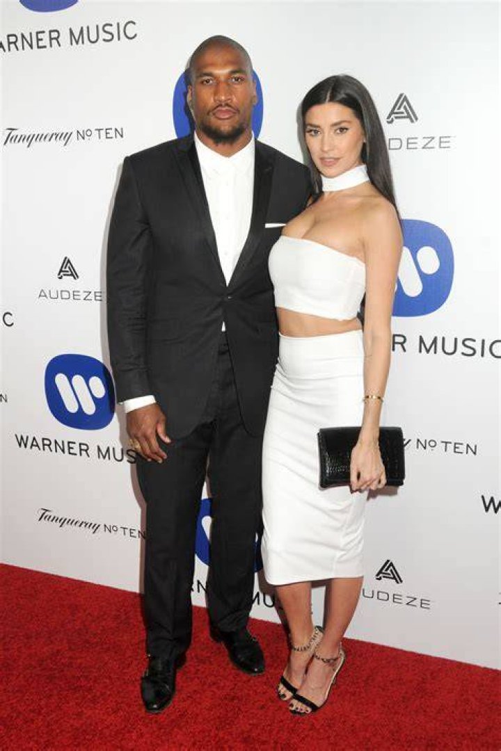 Nicole Williams, Larry English's Wife