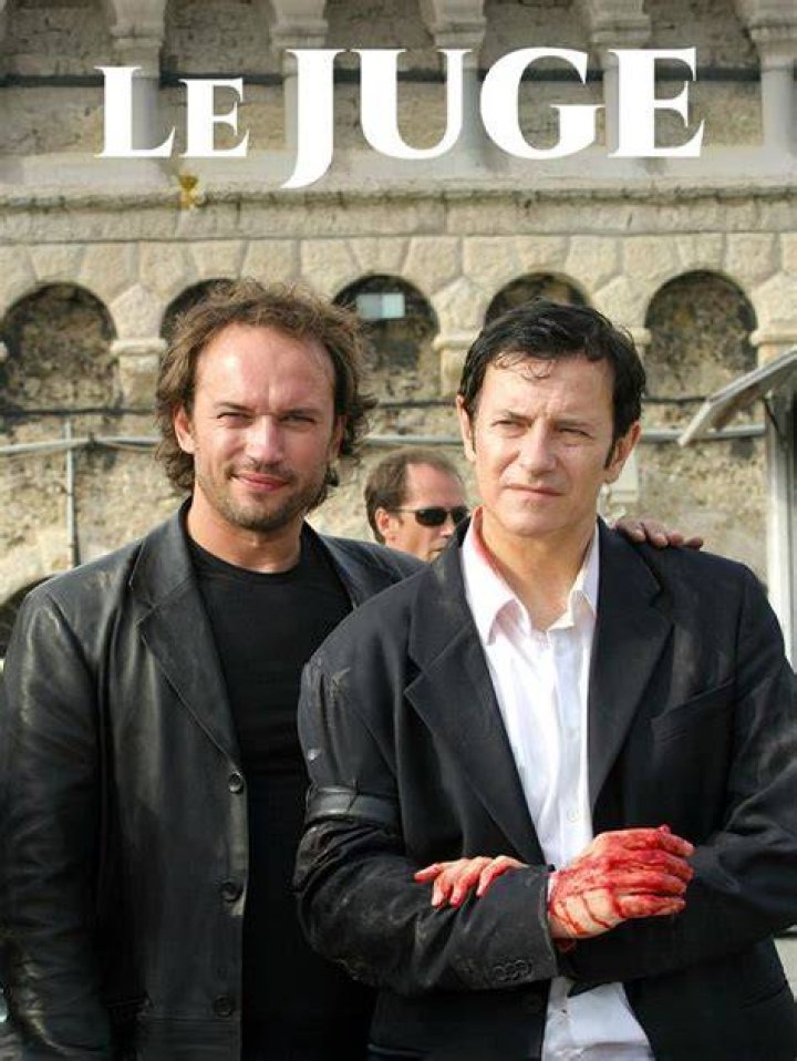 Qui A Tu&eacute; Le Juge Renaud