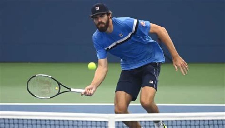 Reilly Opelka Taille