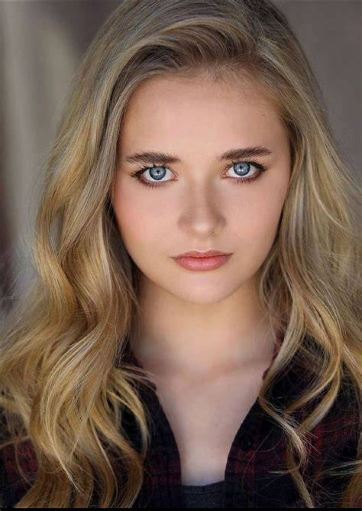 Reylynn Caster net worth