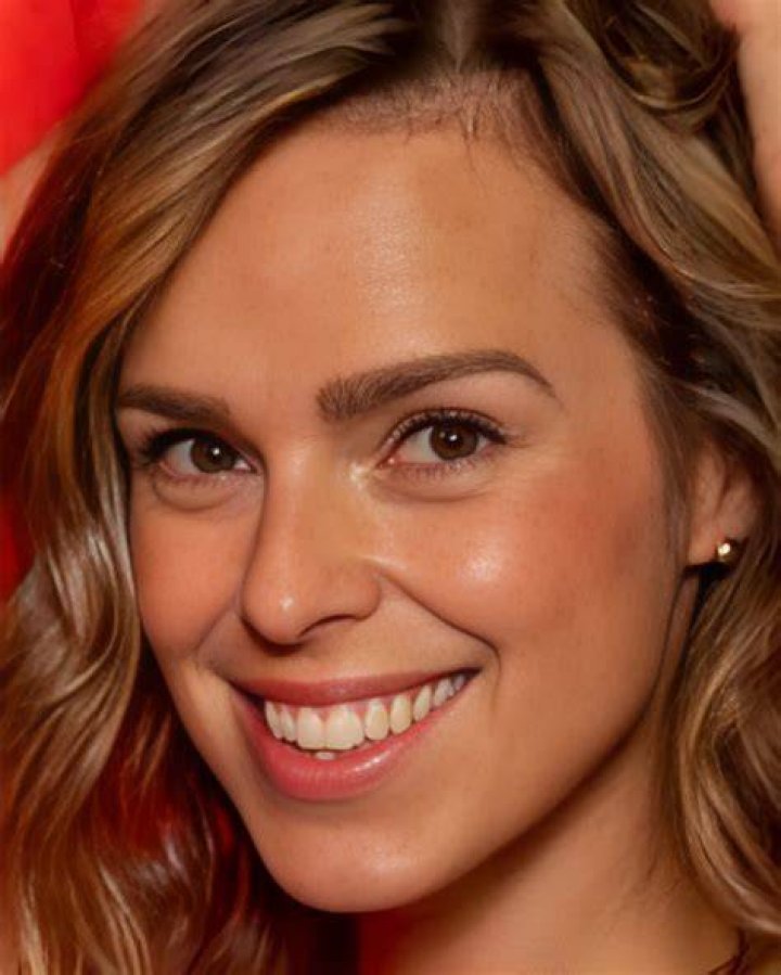 Serenity Cox