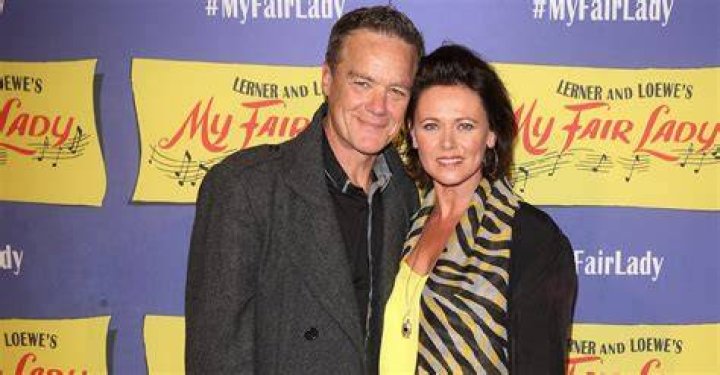 Stefan Dennis Wife